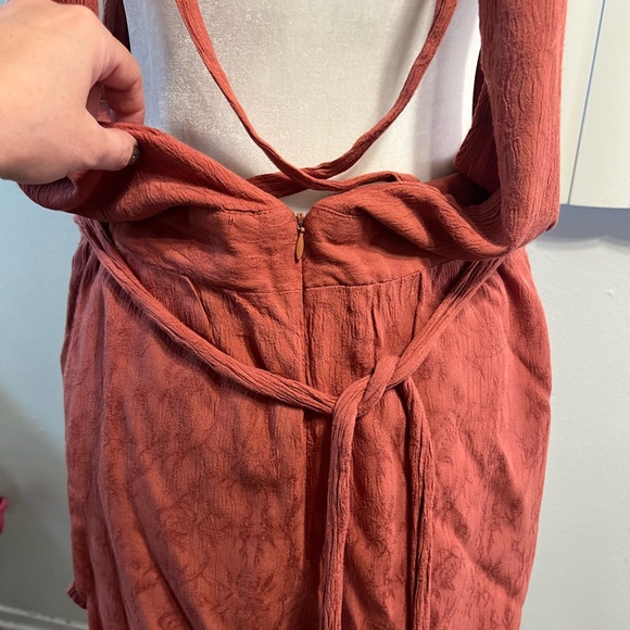 FREE PEOPLE 12 jumpsuit short rayon viscose sleeveless Cross On Back - Picture 8 of 12